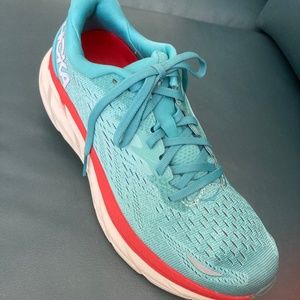 Hoka One One Clifton 8 shoes LIKE NEW